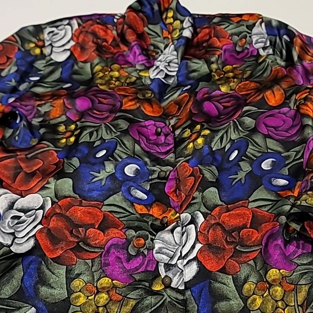 Martinique Floral Shawl Collar Pullover With Faux Button Font Gem Colors 8 - Picture 5 of 9